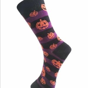 5/$10 Purple and Black Pumpkin Socks!